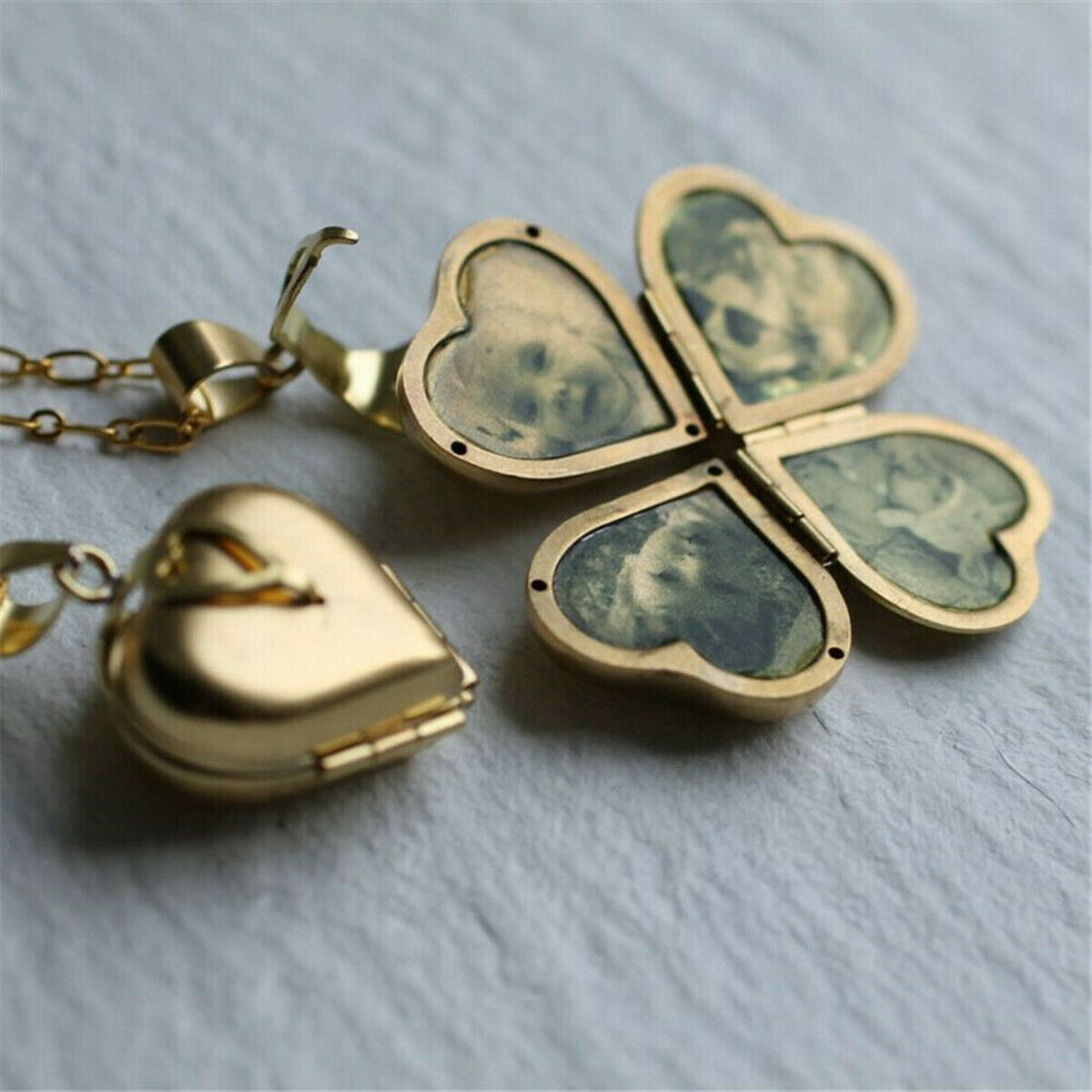 Vintage Heart-Shaped Photo Frame with Necklace Pendant